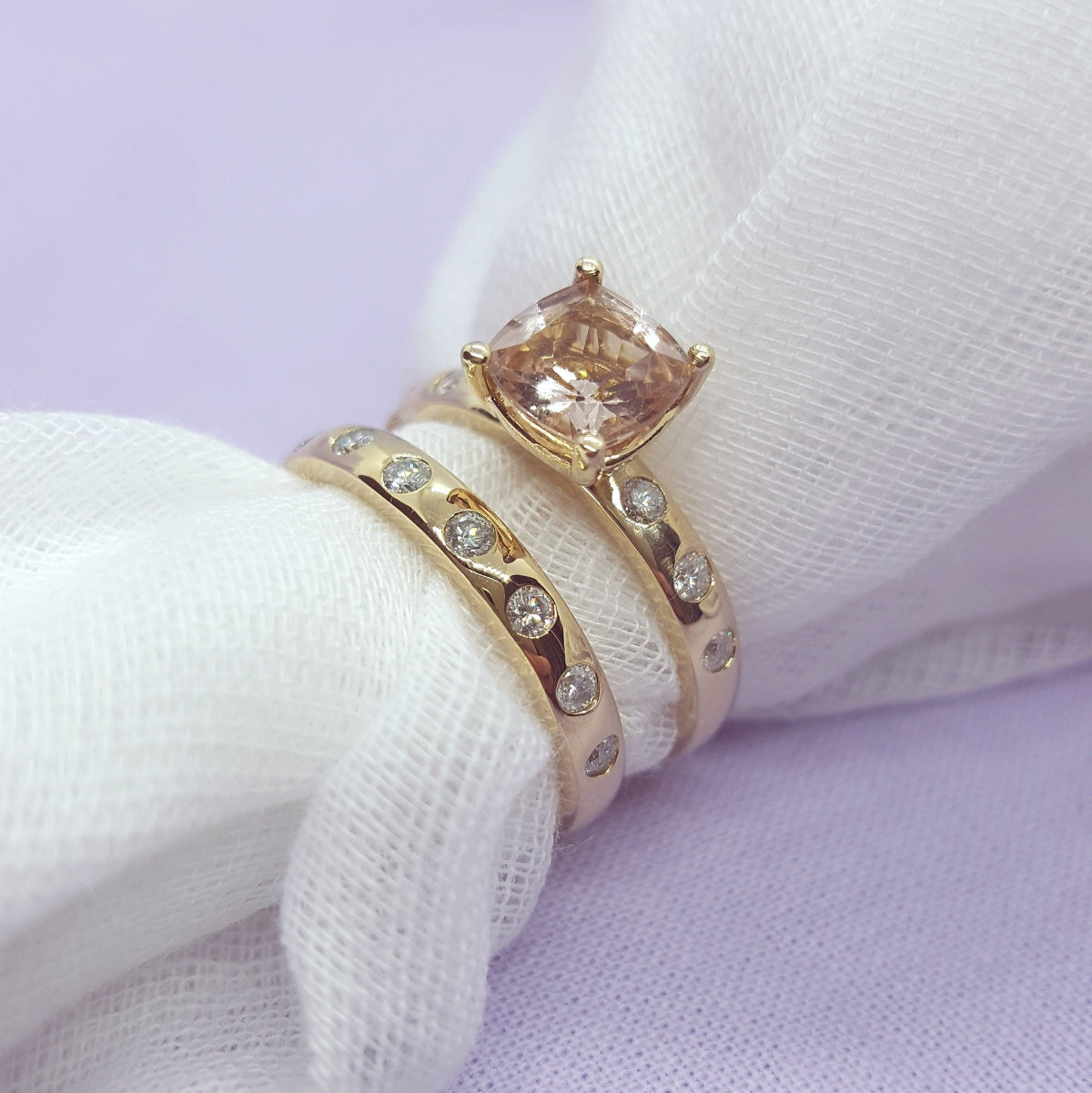 Morganite and diamonds yellow gold engagement ring and wedding band