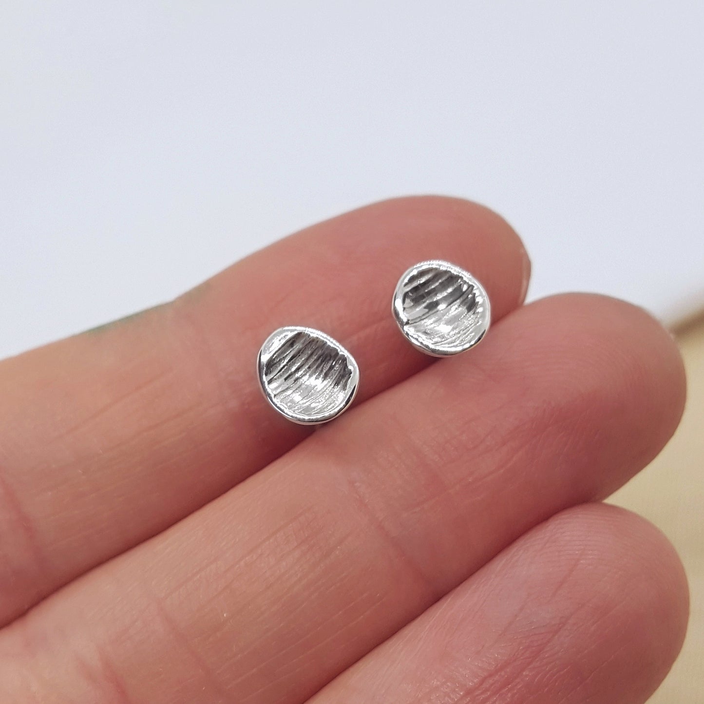 Mini Cup Silver Textured Studs